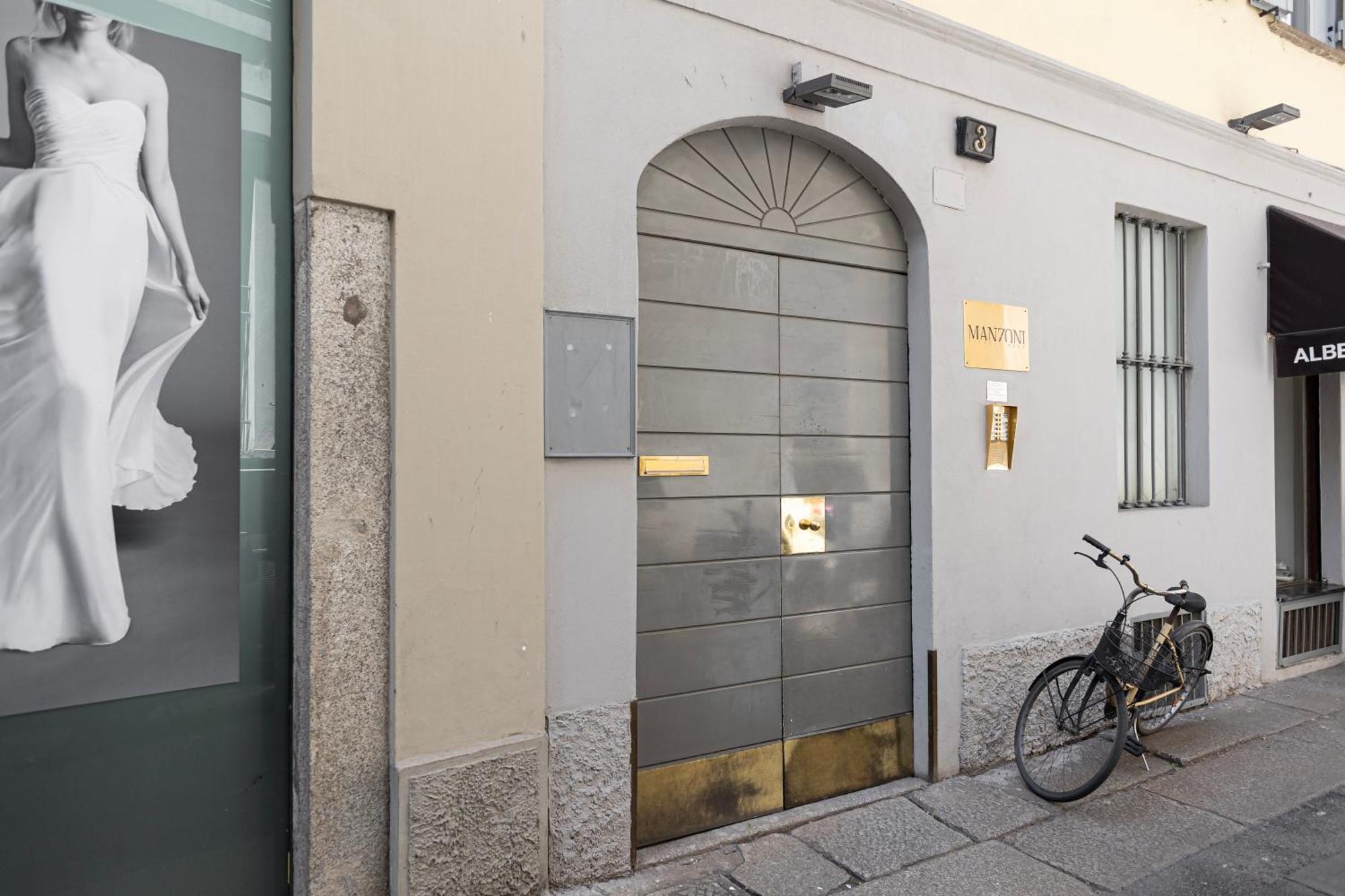 Elegante Bilocale In Montenapoleone - Brera มิลาน ภายนอก รูปภาพ